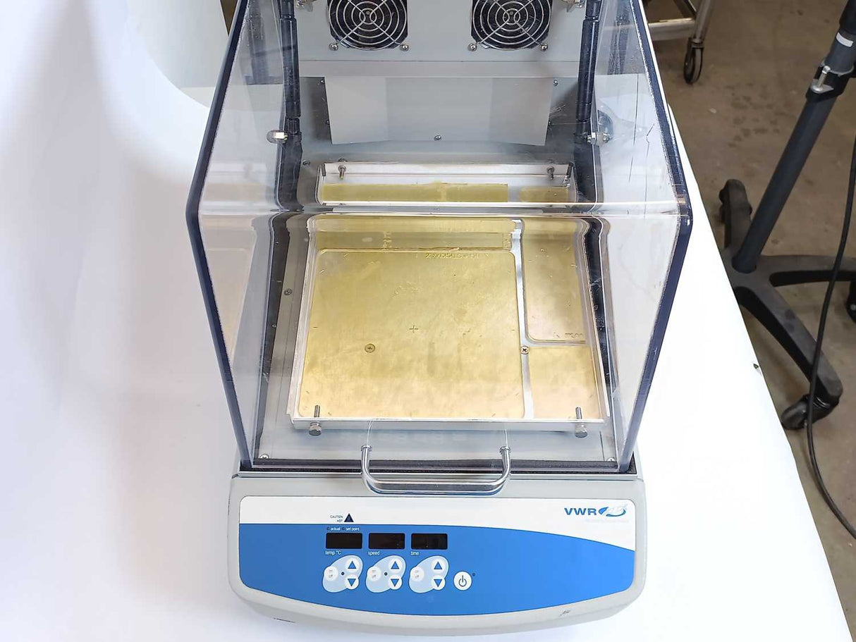 VWR 444-7084 Incubator Heater Shaker