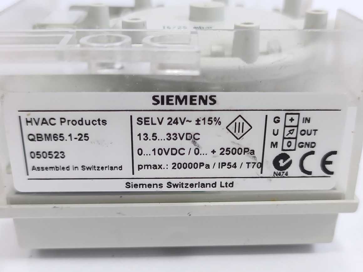 Siemens QBM65.1-25 Air Duct Differential Pressure Sensor with Display