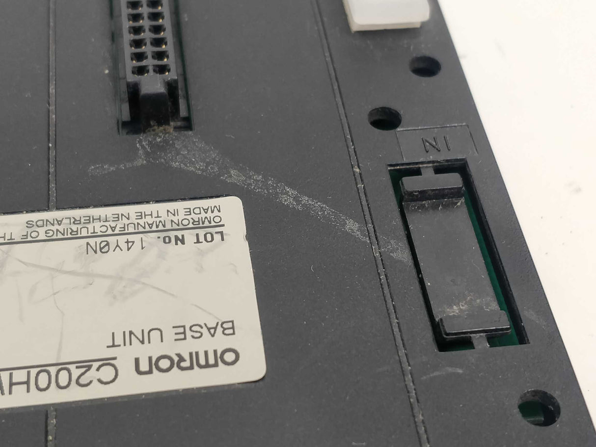 OMRON C200HW-BC081-V1 Base Unit