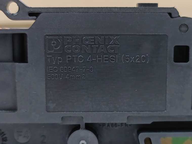 Phoenix Contact 3270200 PTC 4-HESI (5X20) Fuse modular terminal block x50 pcs