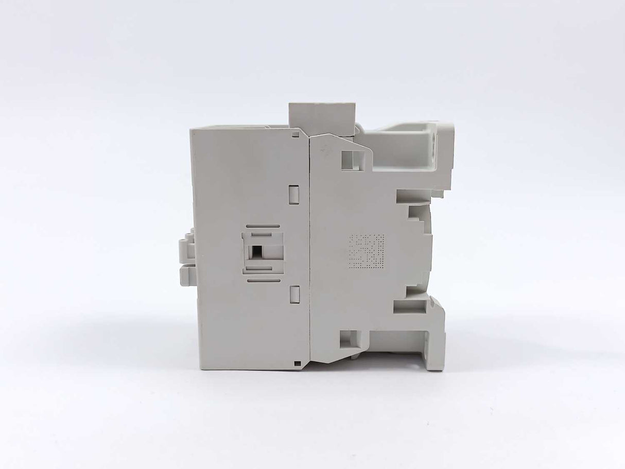 AB 100-E38KJ00 Contactor 24-60V 50/60Hz 20-60VDC Ser A