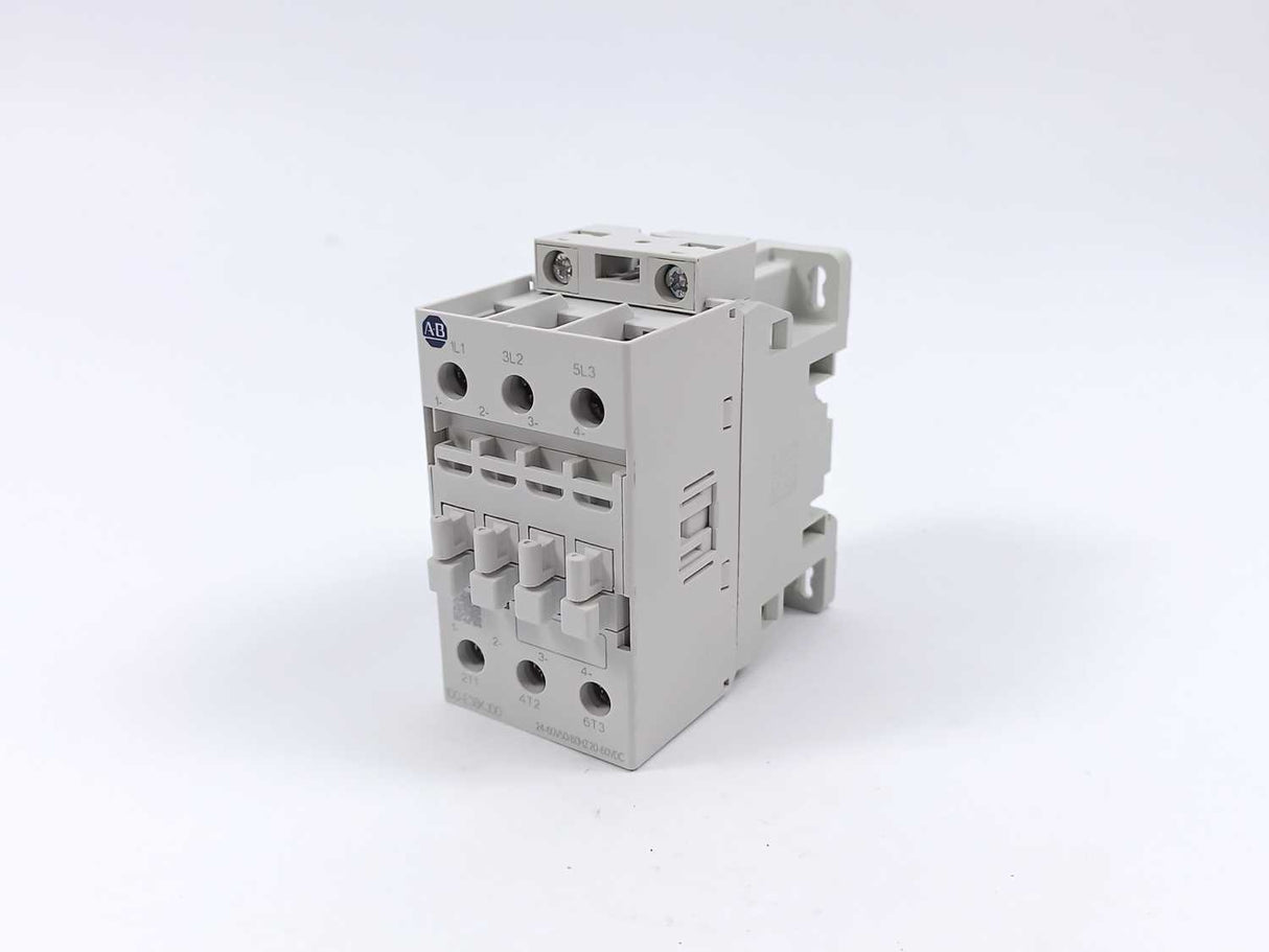 AB 100-E38KJ00 Contactor 24-60V 50/60Hz 20-60VDC Ser A