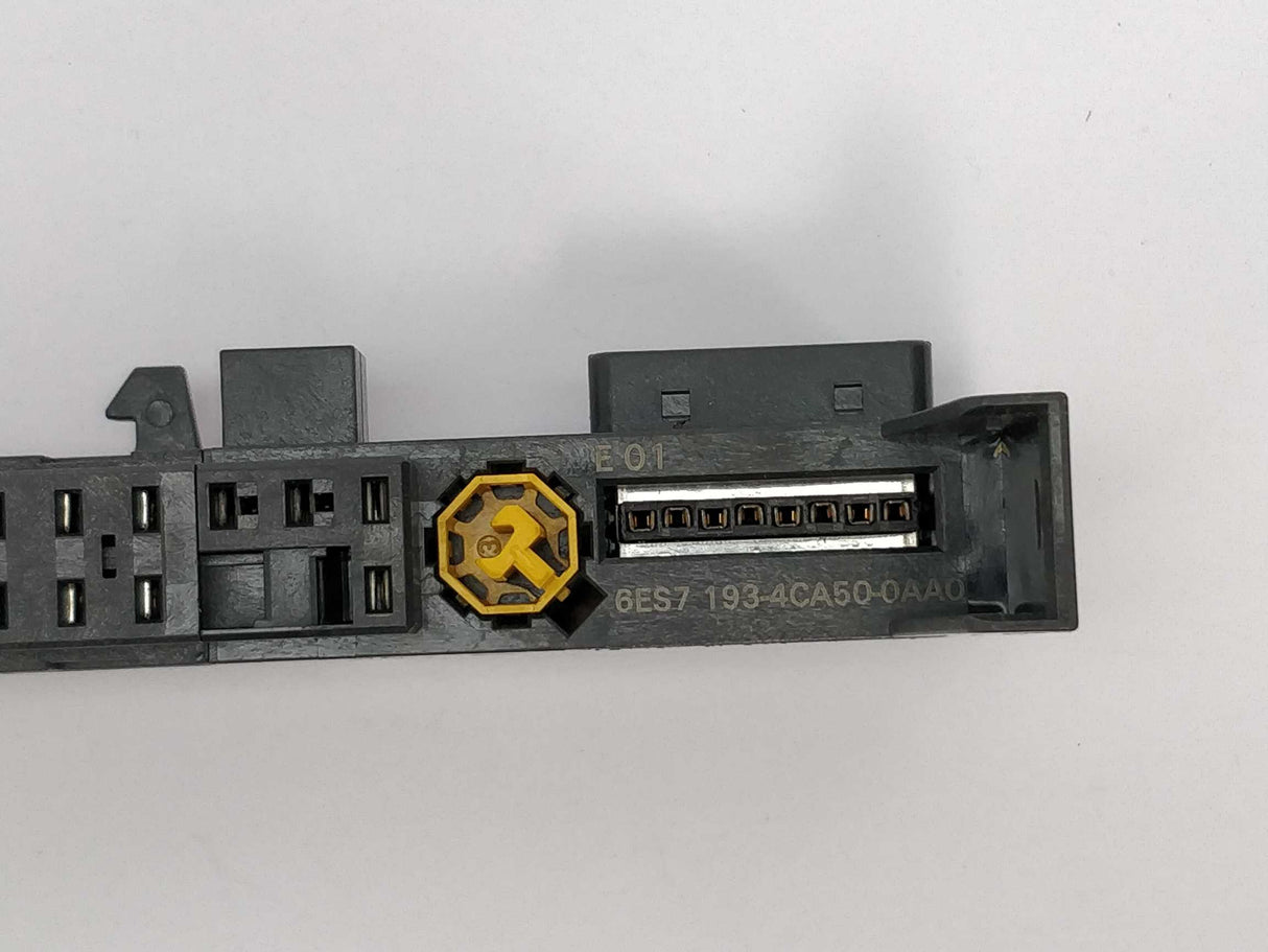 Siemens 6ES7132-4HB12-0AB0 With Output module 6ES7193-4CA50-0AA0