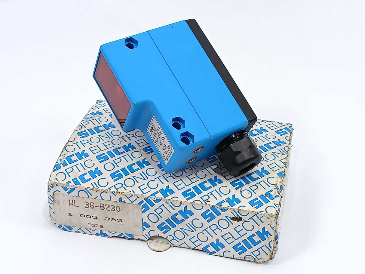 SICK 1005385 WL36-B230 Photoelectric retro-reflective sensor
