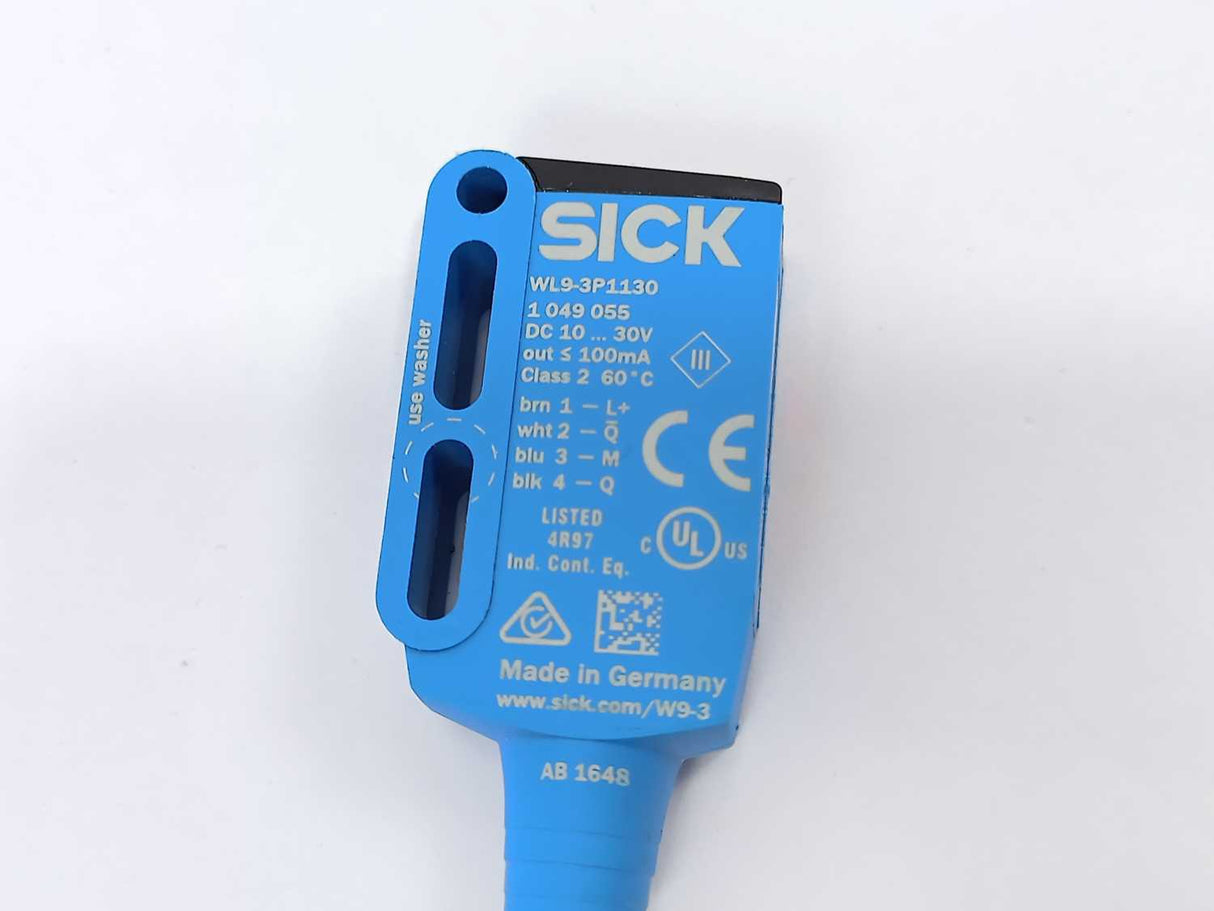 SICK 1049055 WL9-3P1130 Photoelectric retro-reflective sensor