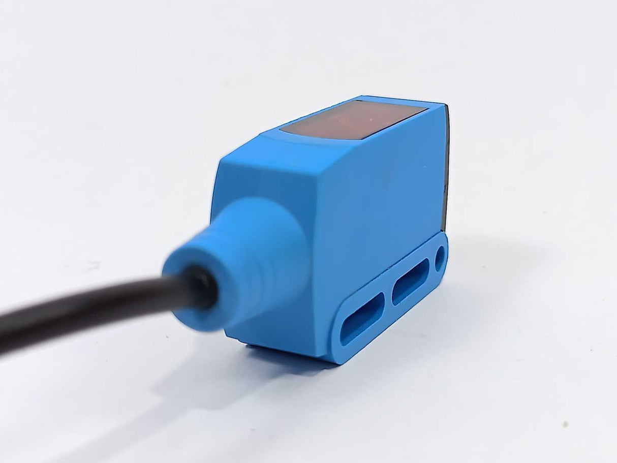 SICK 1049055 WL9-3P1130 Photoelectric retro-reflective sensor
