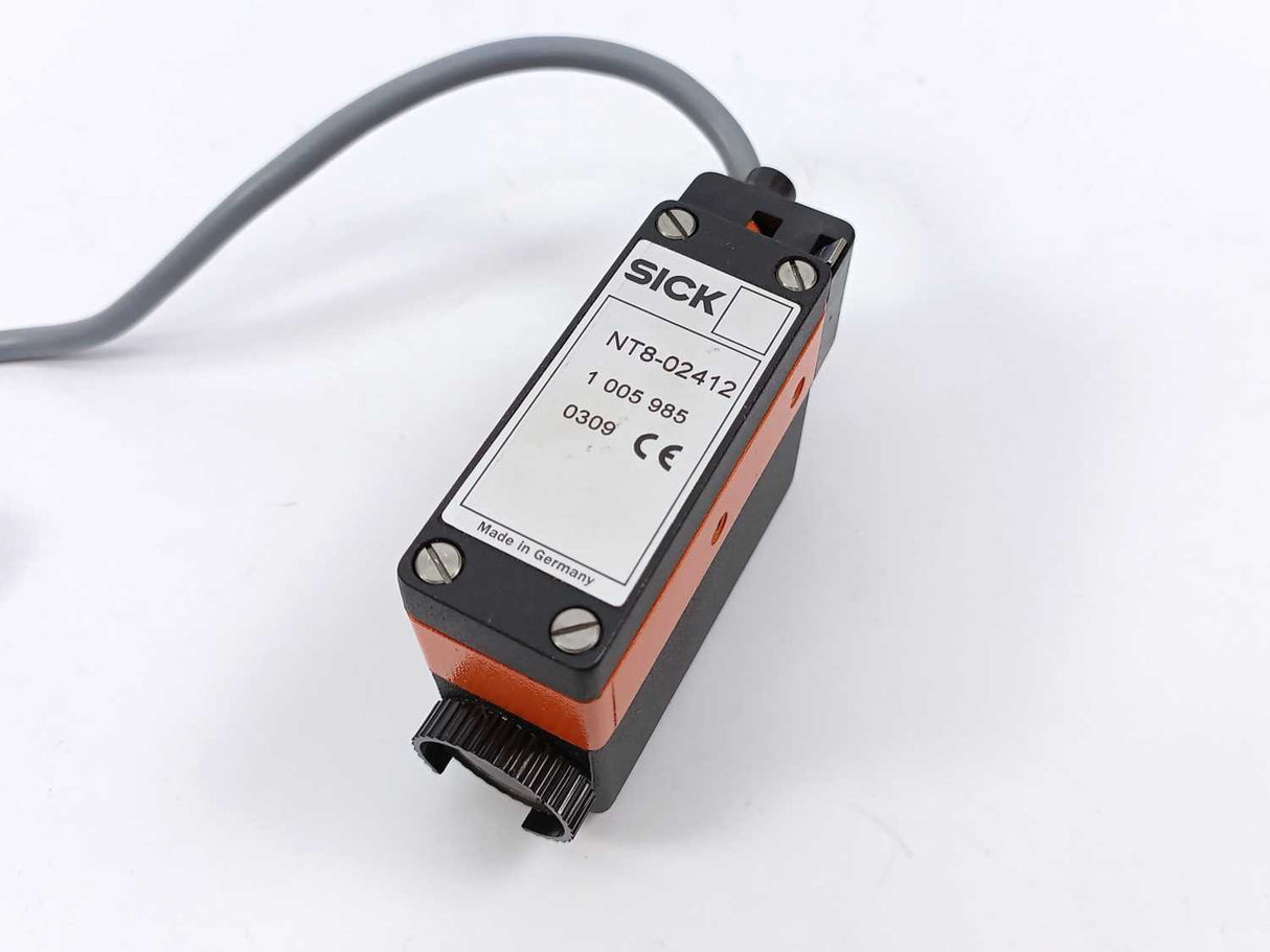 SICK 1005985 NT8-02412 Contrast Photoelectric Sensor