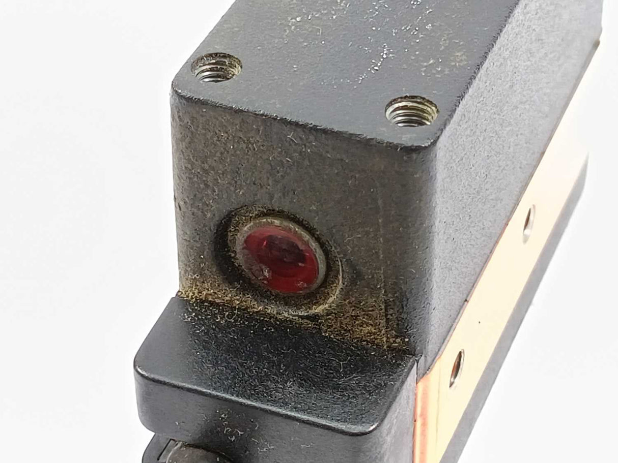 SICK 1005985 NT8-02412 Contrast Photoelectric Sensor