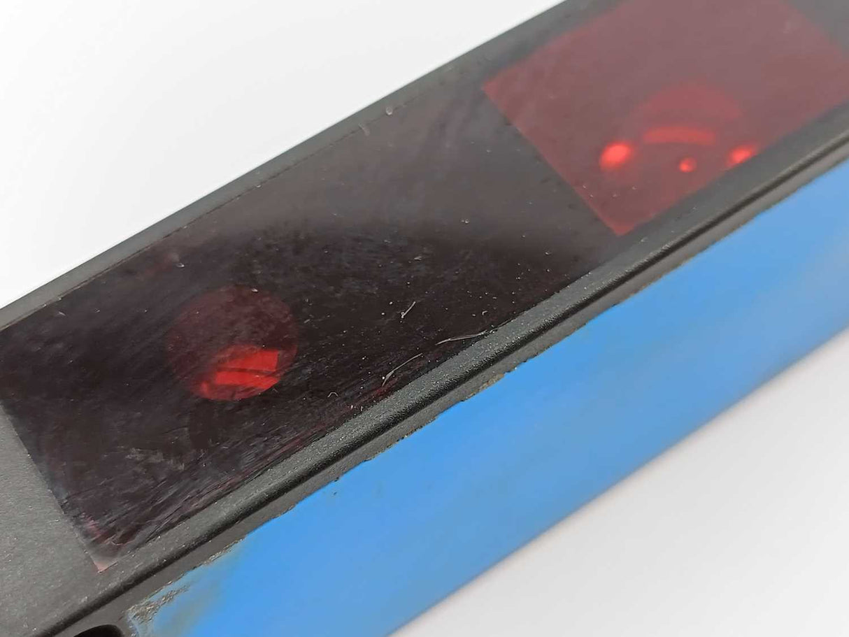 SICK 1016243 WTV18-2P420 Small Photoelectric Sensor
