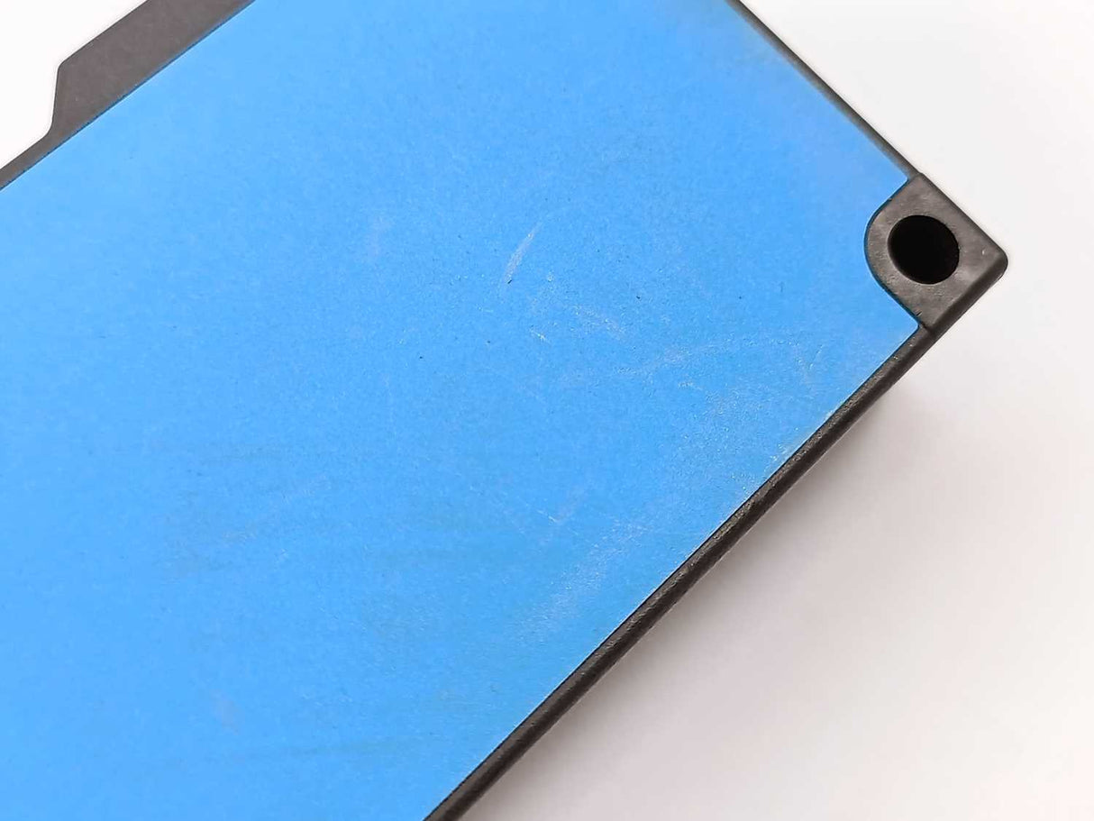 SICK 1015083 WT27-2F710 Photoelectric proximity sensor