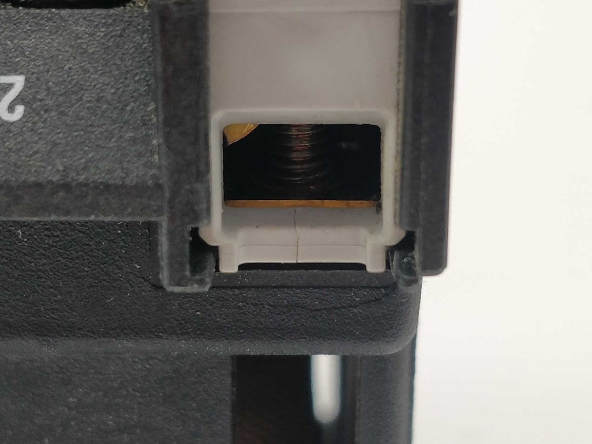 Klockner Moeller DIL00AM-G Contactor. 24VDC