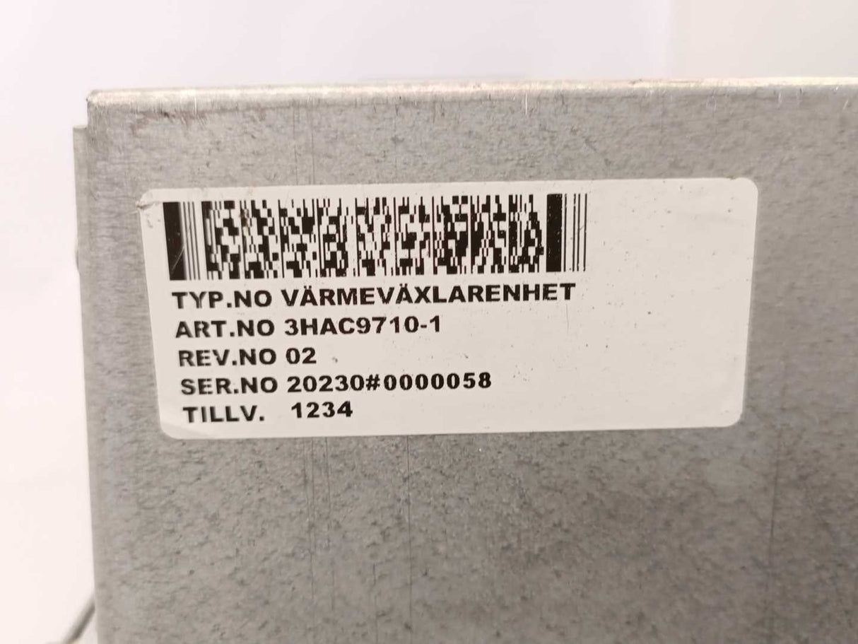 ABB 3HAC10939-8 Robot Main CPU w/ Värmeväxlarenhet Cooler