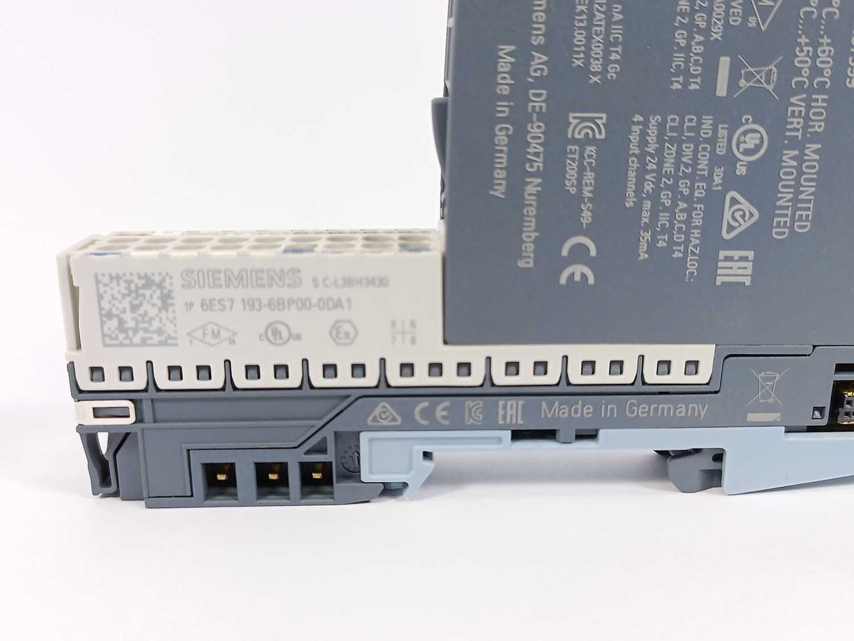 Siemens 6ES7134-6JD00-0CA1 Analog input module w/ 6ES7193-6BP00-0DA1