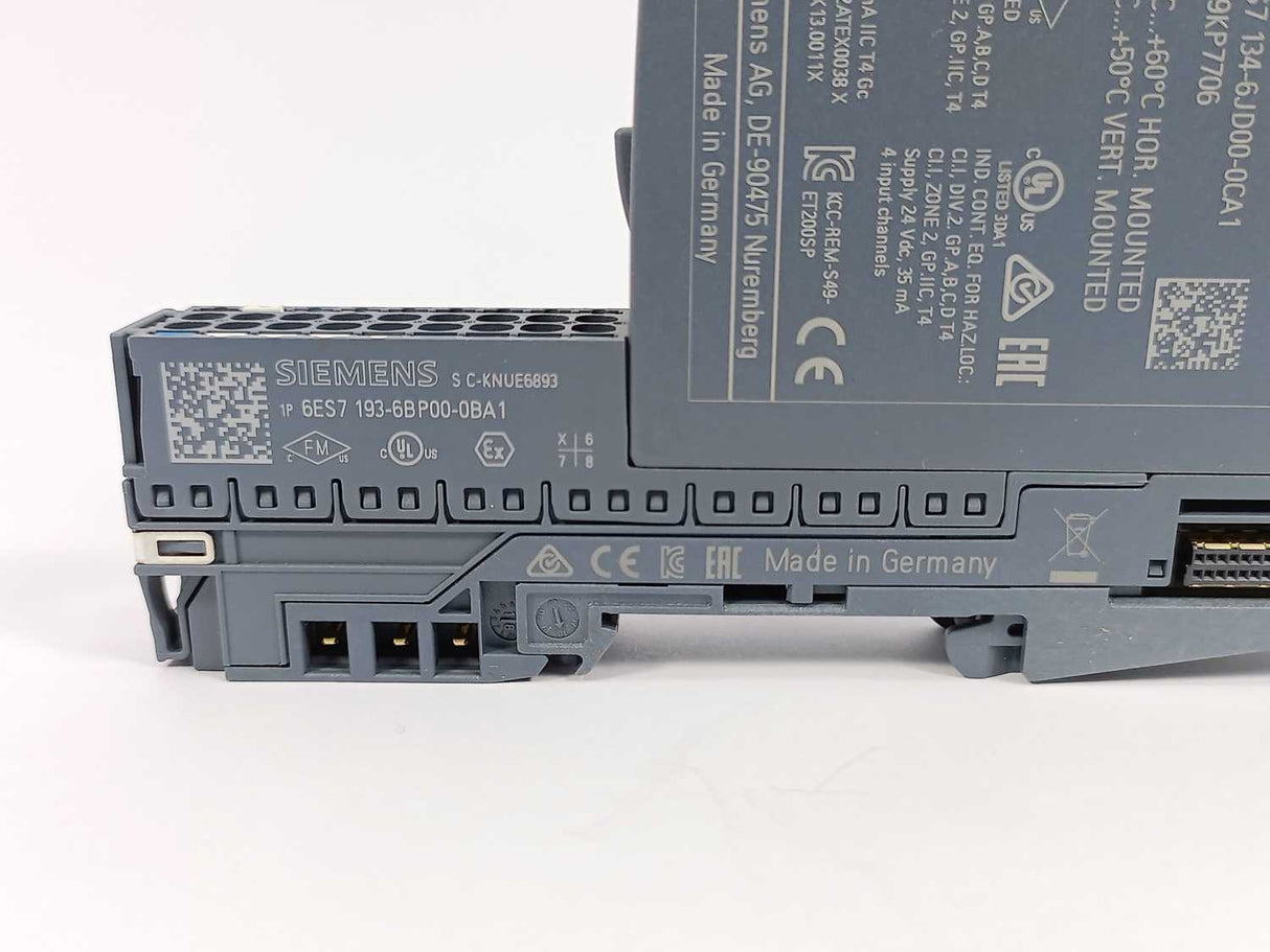 Siemens 6ES7134-6JD00-0CA1 Analog input module w/ 6ES7193-6BP00-0BA1