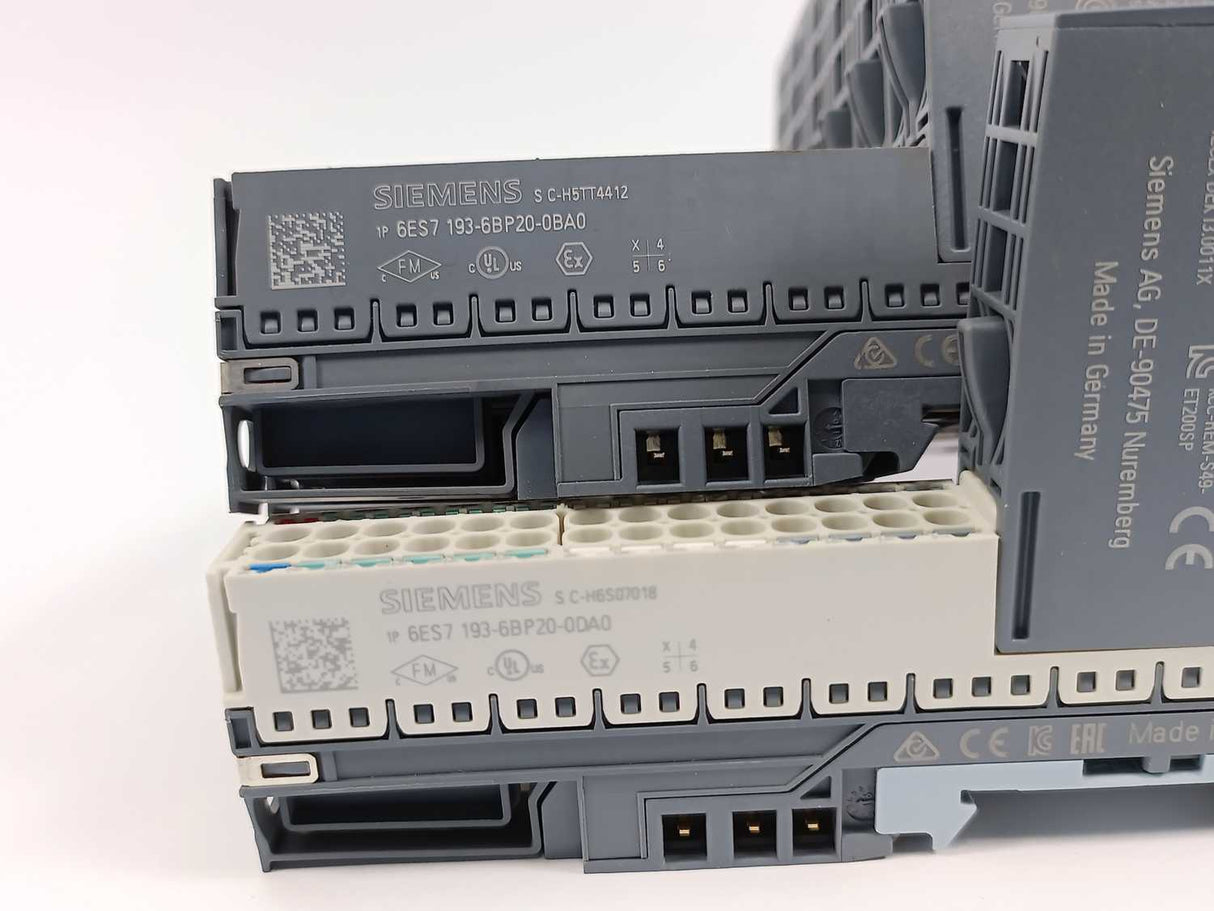 Siemens 6ES7 132-6BF01-0BA0 Simatic S7 Digital Output Module, Batch: 7pcs