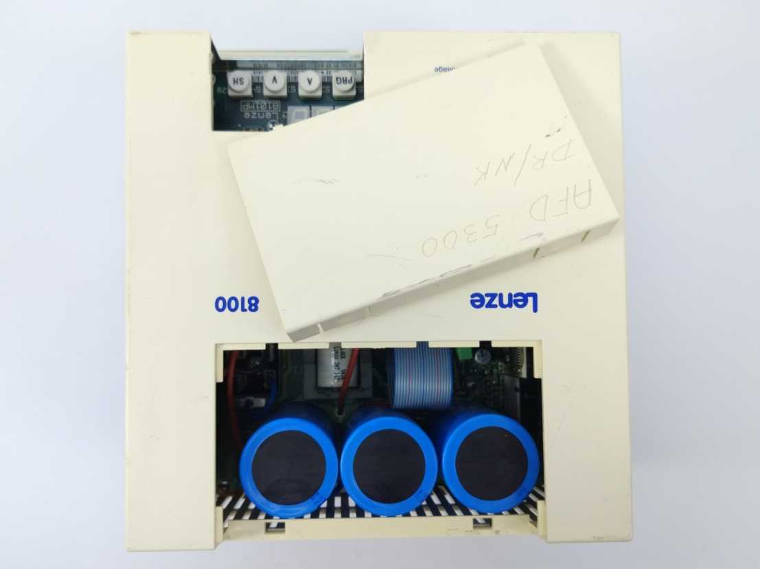 LENZE 00355567 8100 Series Frequency Inverter / AC Motor Drive