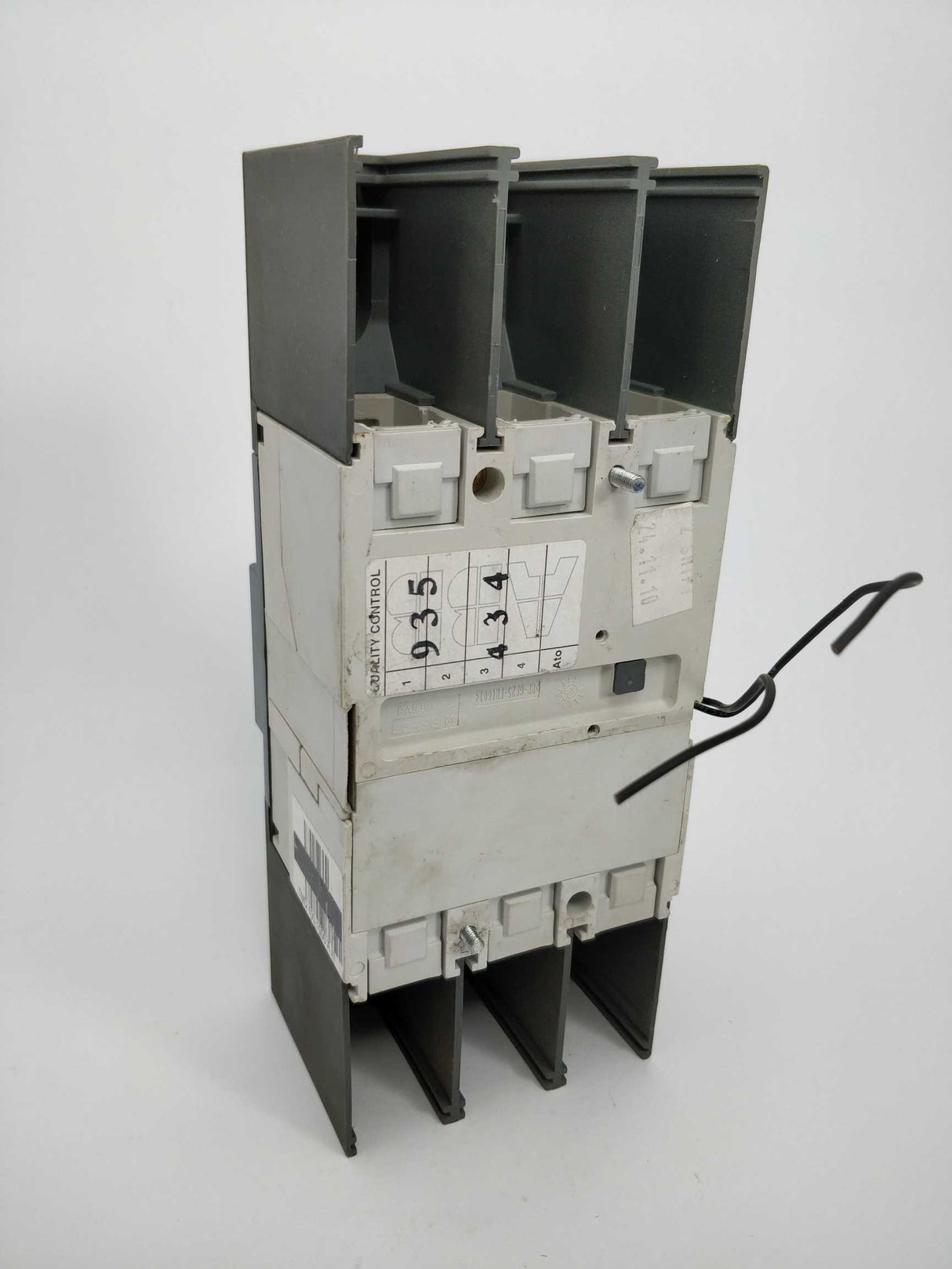 ABB Tmax T2L 160 Circuit breaker with YO coil accessory