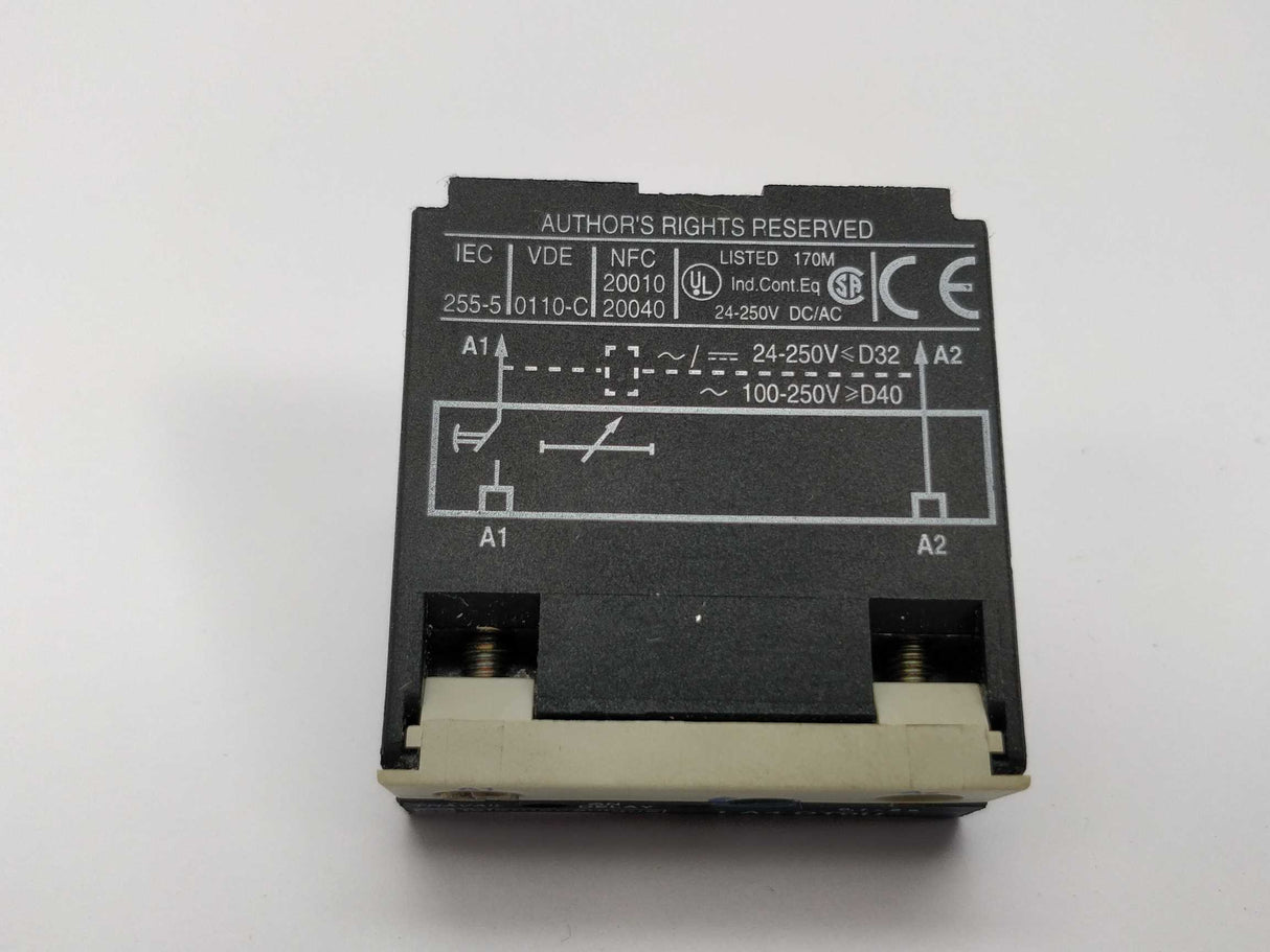 TELEMECANIQUE LA4DT0U 023645 Timer module 0.1-2s