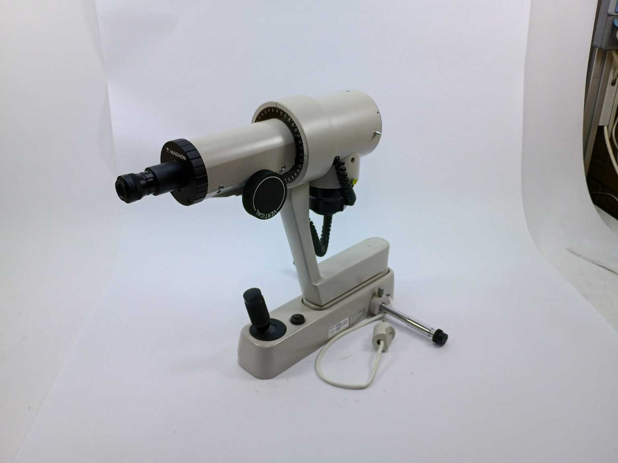 Magnon OM-450 Opthalmometer