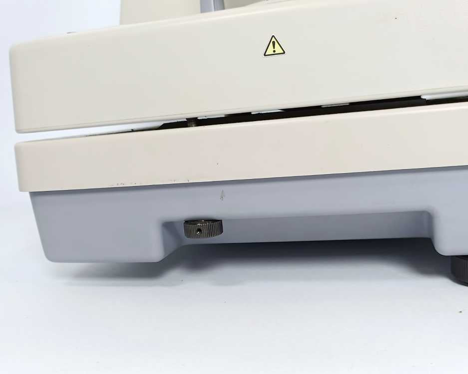 TOPCON KR 8100 Auto Refraction Keratometer