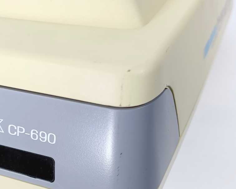 Nidek RT-2100 Ophtalmic Set Refractor, CP-690 Chart Projector