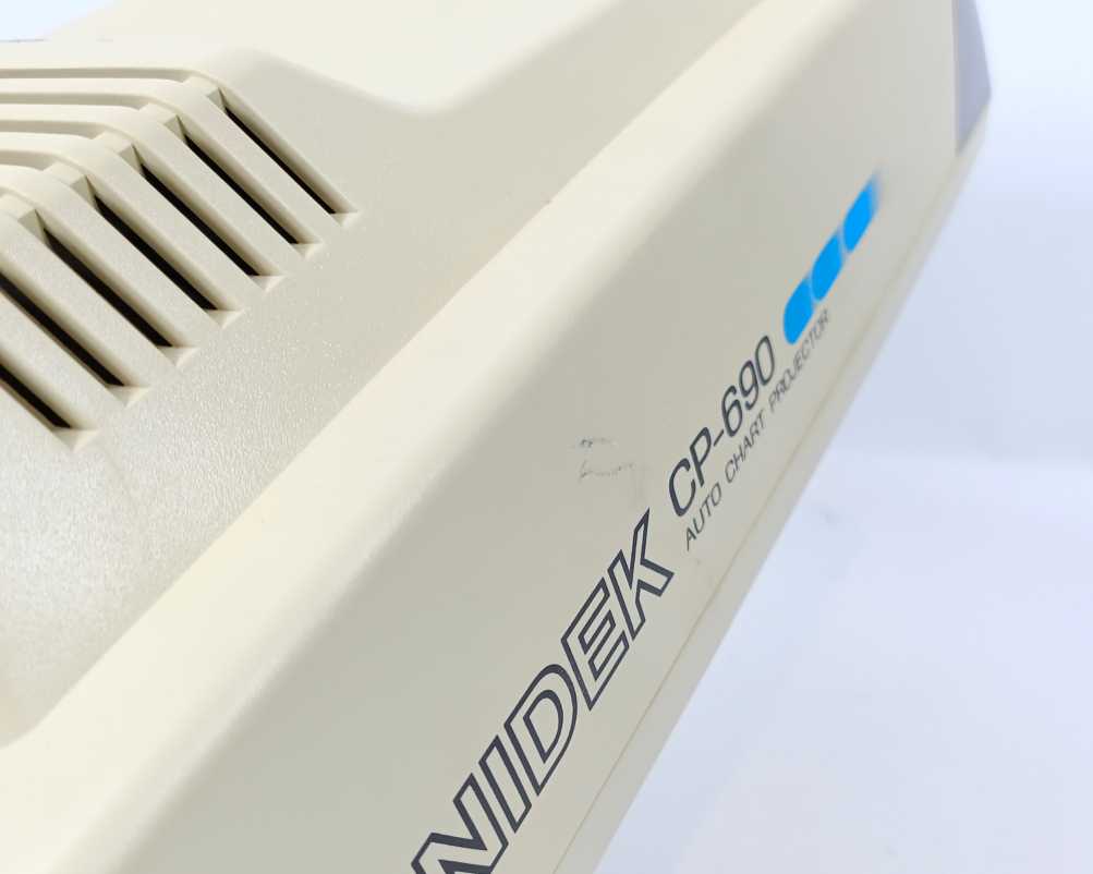 Nidek RT-2100 Ophtalmic Set Refractor, CP-690 Chart Projector