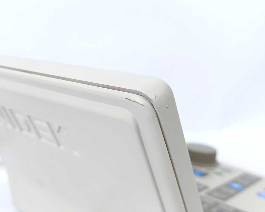 Nidek RT-2100 Ophtalmic Set Refractor, CP-690 Chart Projector