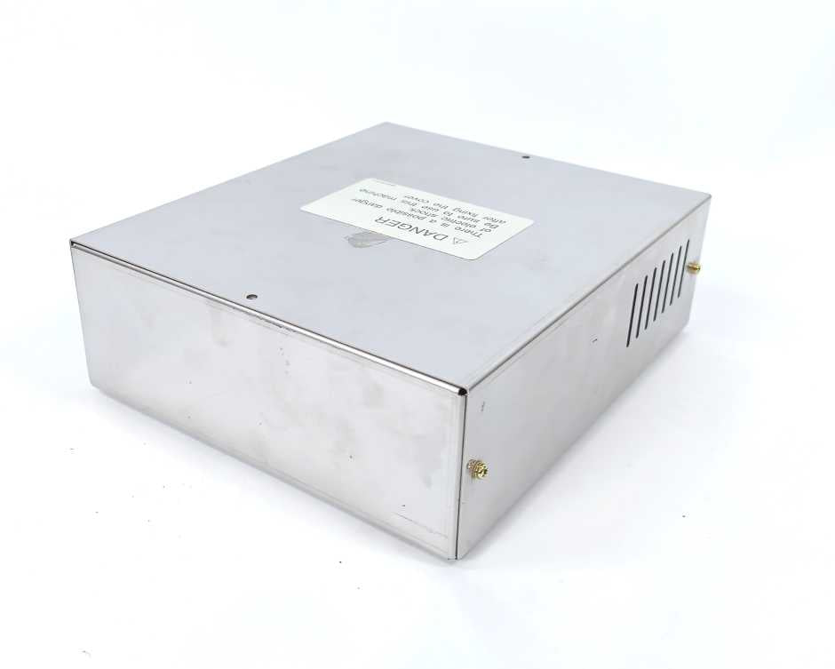 Nidek RT-2100 Ophtalmic Set Refractor, CP-690 Chart Projector