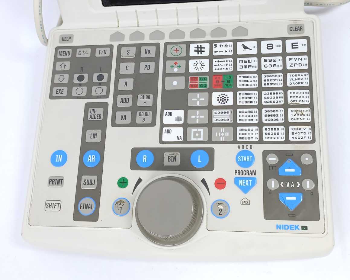 Nidek RT-2100 Ophtalmic Set Refractor