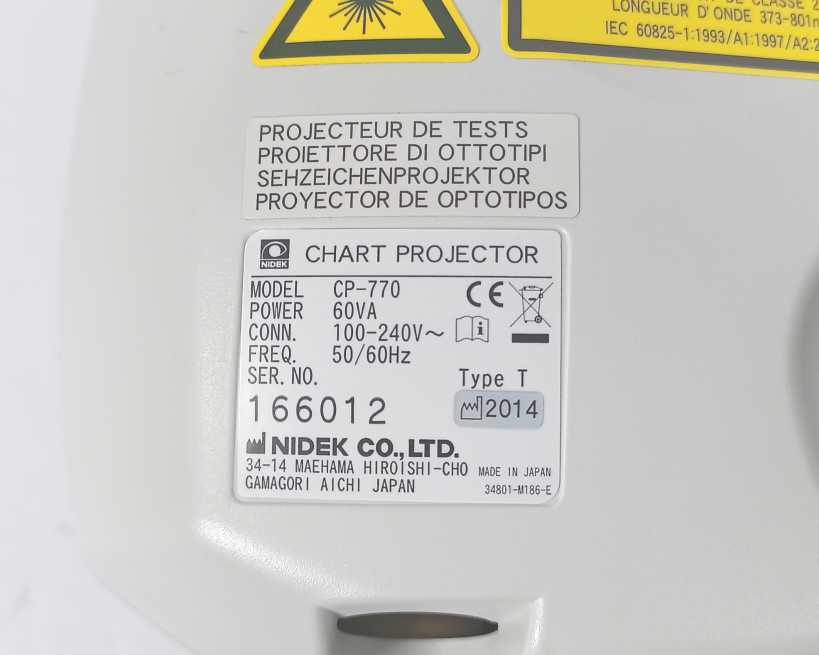 Nidek RT-2100 Ophtalmic Set Refractor w/ Nidek CP770 projector