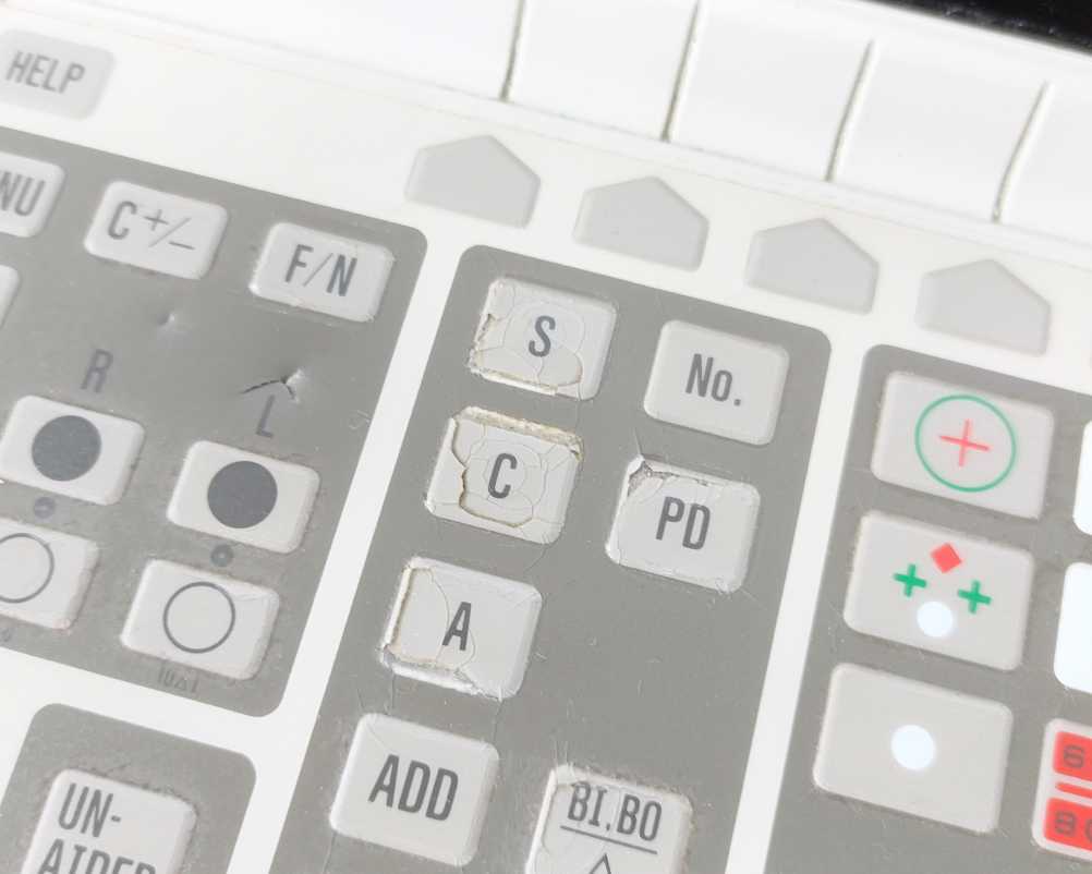 Nidek RT-2100 Ophtalmic Set Refractor w/ Nidek CP770 projector