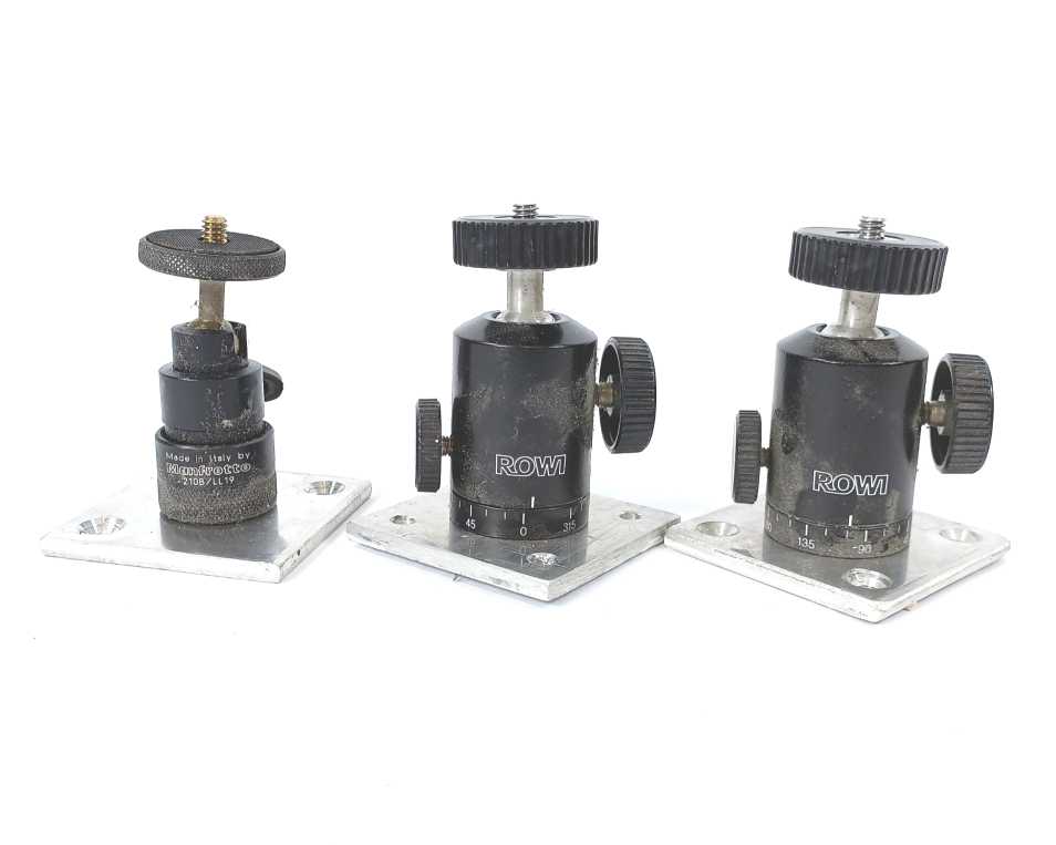 Nidek RT-2100 Ophtalmic Set Refractor w/ Nidek CP770 projector