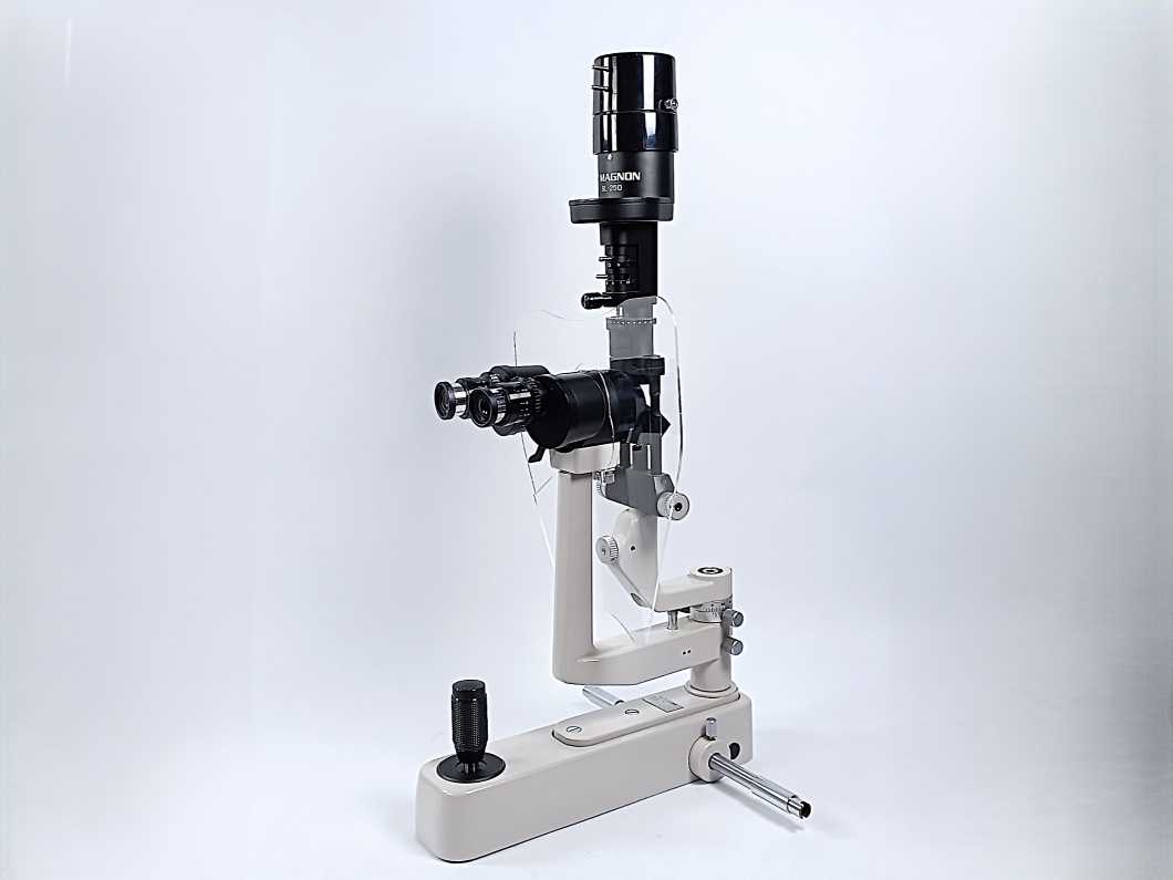 Magnon SL-250 Slit Lamp w/ Power Supply 220V
