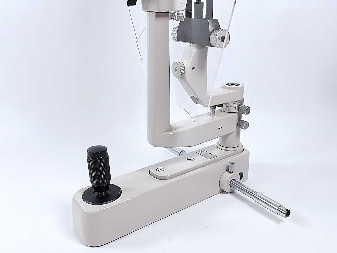 Magnon SL-250 Slit Lamp w/ Power Supply 220V