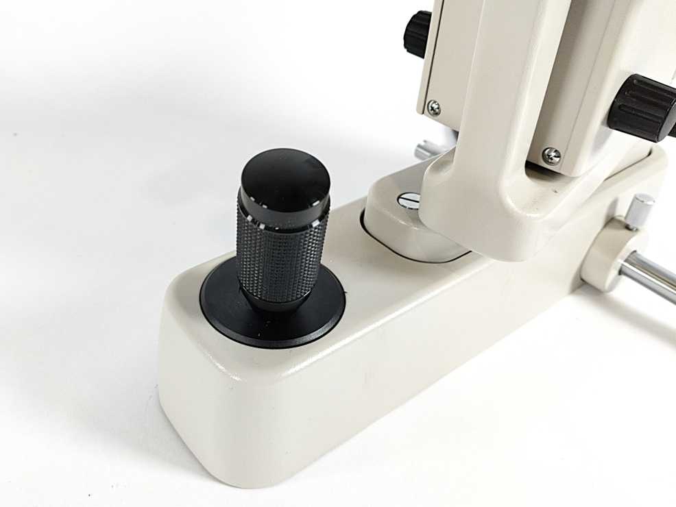 Magnon SL-1600 Slit Lamp with head rest