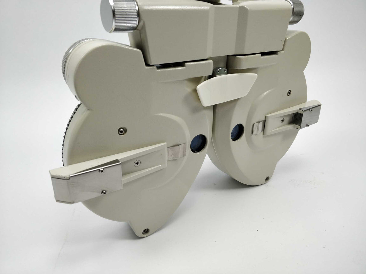 Inami L-7040 Manual Phoropter