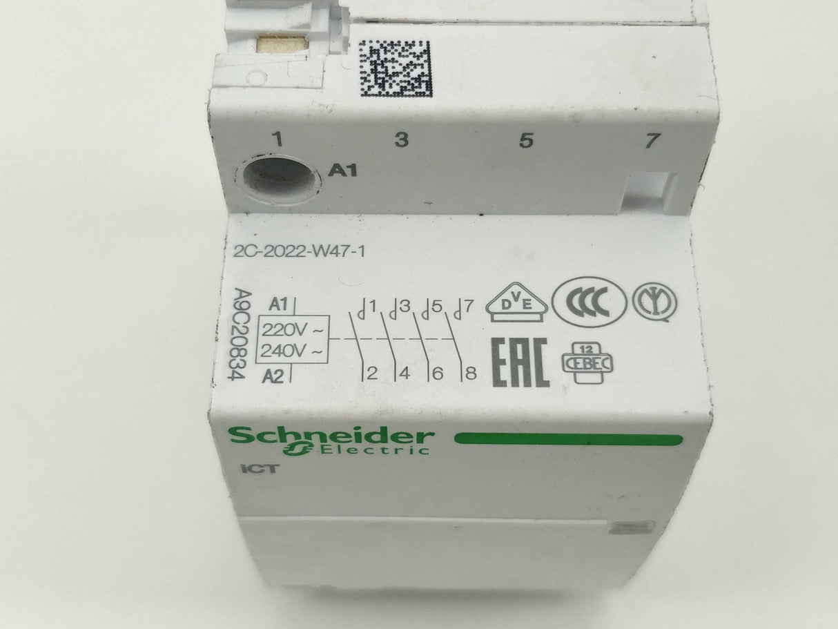 Schneider Electric A9C20834 Acti9 iCT iCT, 3 pole contactor. 220-240VAC