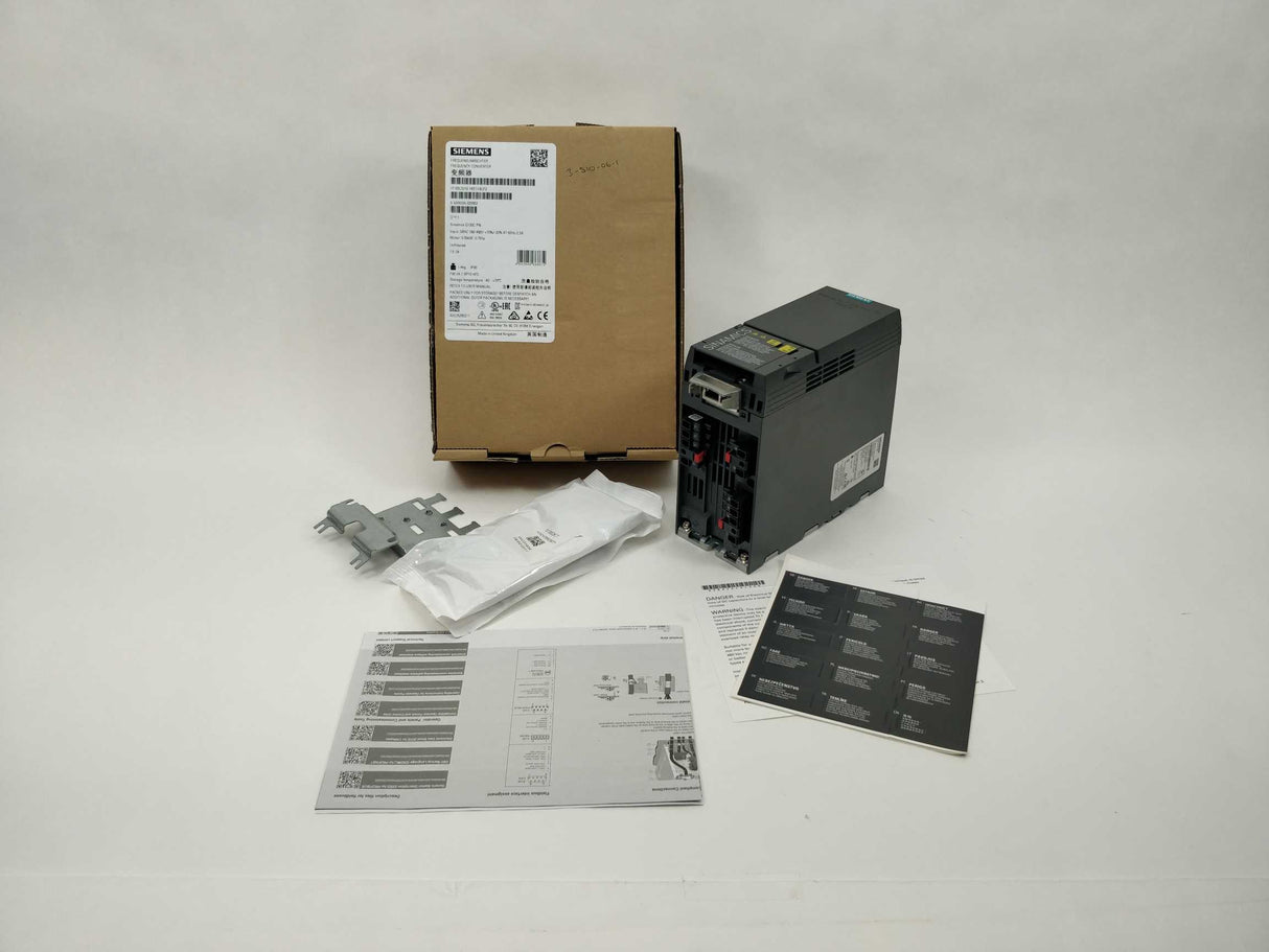 Siemens 6SL3210-1KE11-8UF2 Sinamics G120C PN 0,55kW Frequency Converter