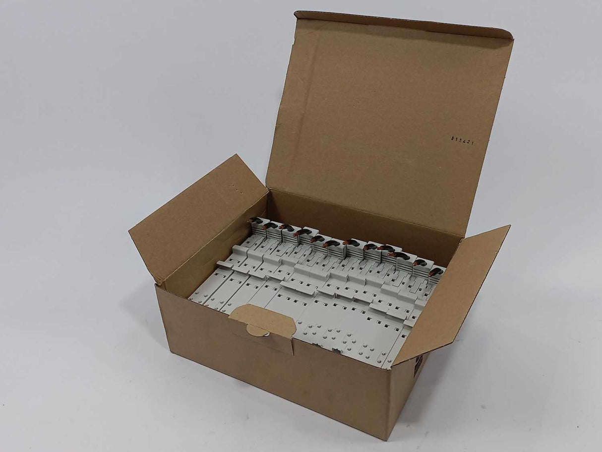 Siemens 8US1621-2NJ02 Adapter Universal MCB 12 PCS.