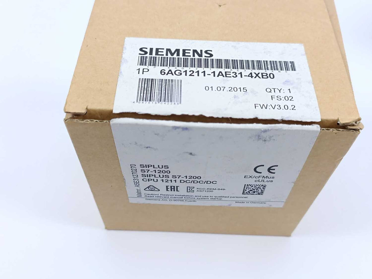 Siemens 6AG1211-1AE31-4XB0 S7-1200, CPU 1211 DC/DC/DC