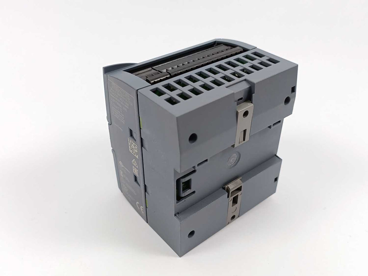 Siemens 6AG1211-1AE31-4XB0 S7-1200, CPU 1211 DC/DC/DC