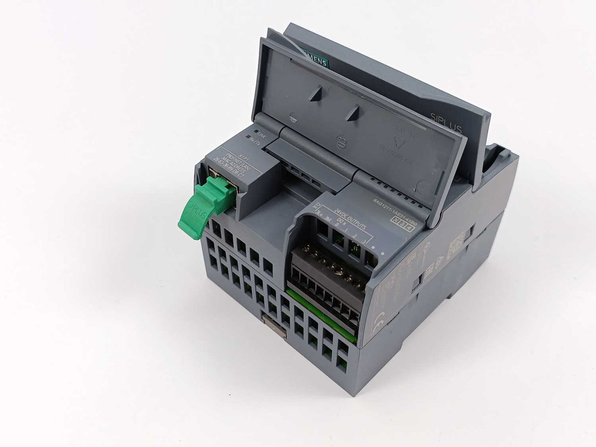 Siemens 6AG1211-1AE31-4XB0 S7-1200, CPU 1211 DC/DC/DC