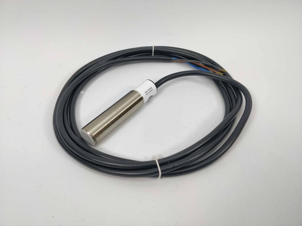 AB 875C-D5CP18-A2 Ser. A Capacitive proximity switch