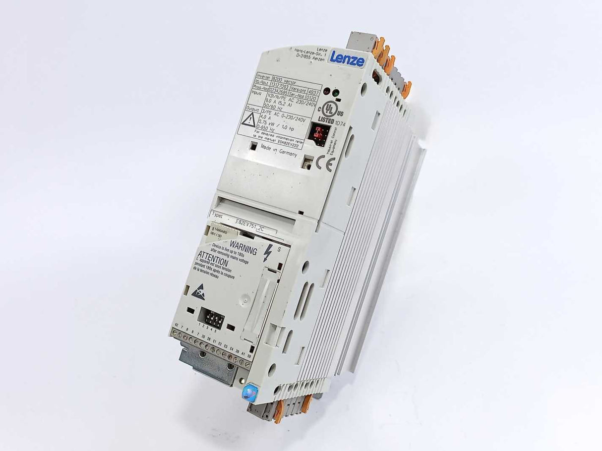 LENZE E82EV751_2C 13127093 02342685 8200 Vector Frequency Inverter