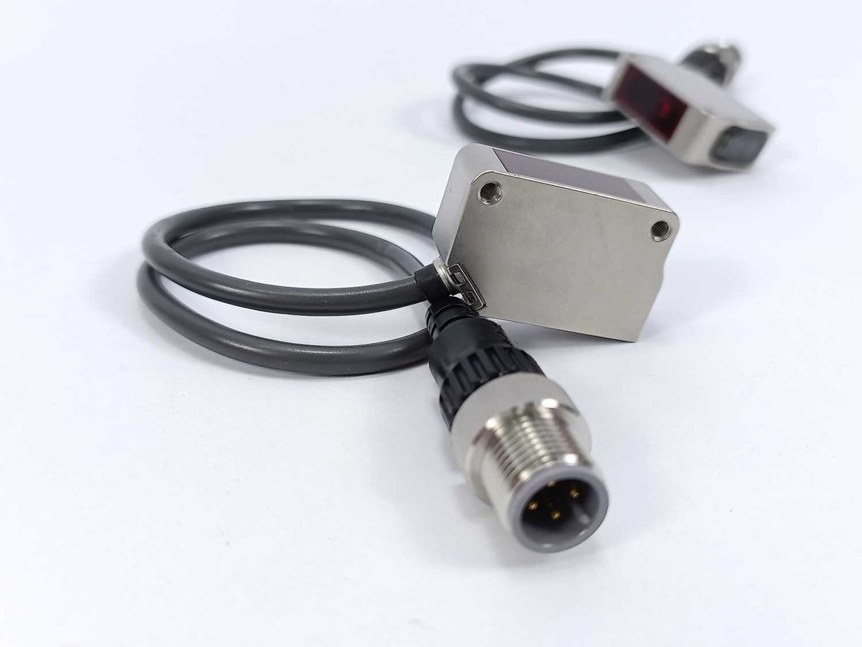 OMRON E3ZM-T81-S1J 0.3M Set with E3ZM-T81-D and E3ZM-T81-L