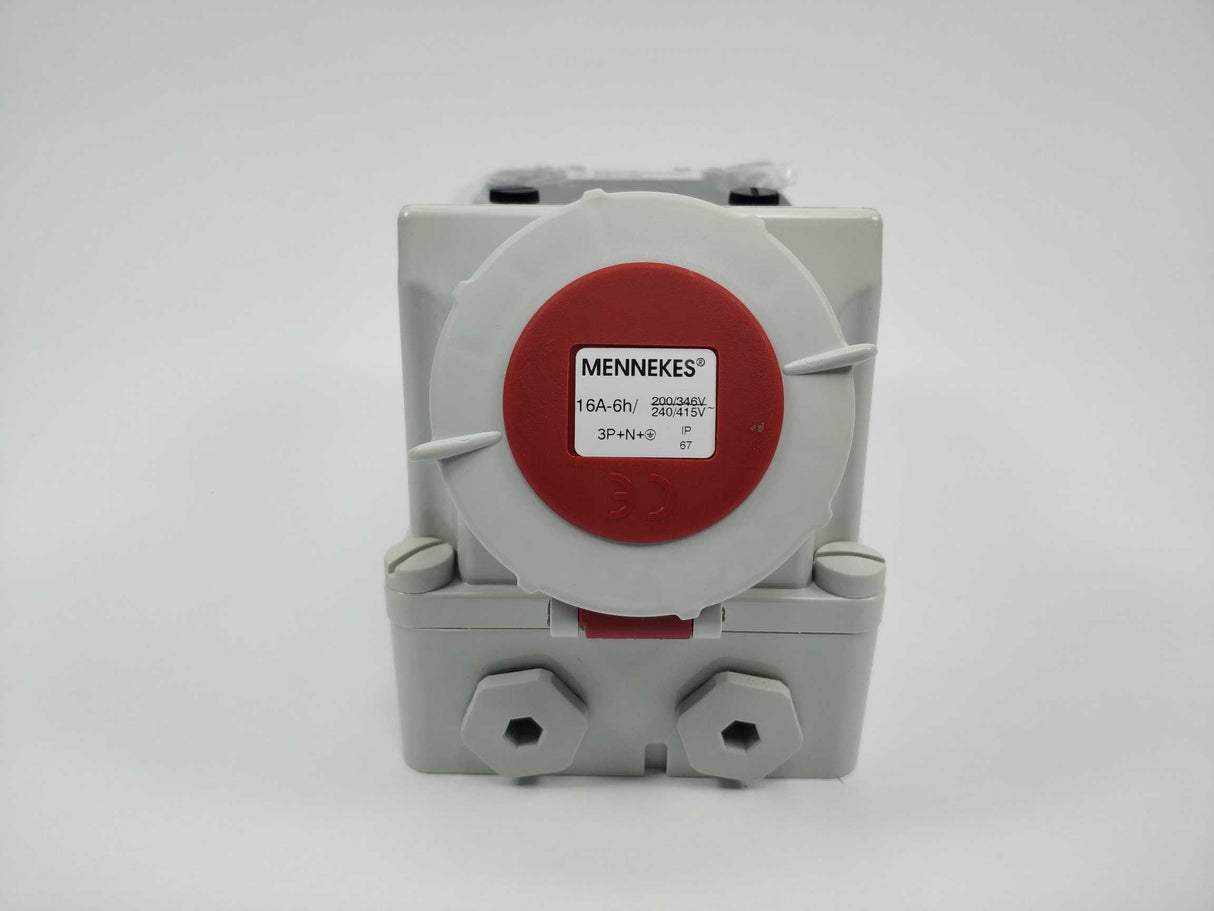 Mennekes 7130 Wall mounted socket 16A