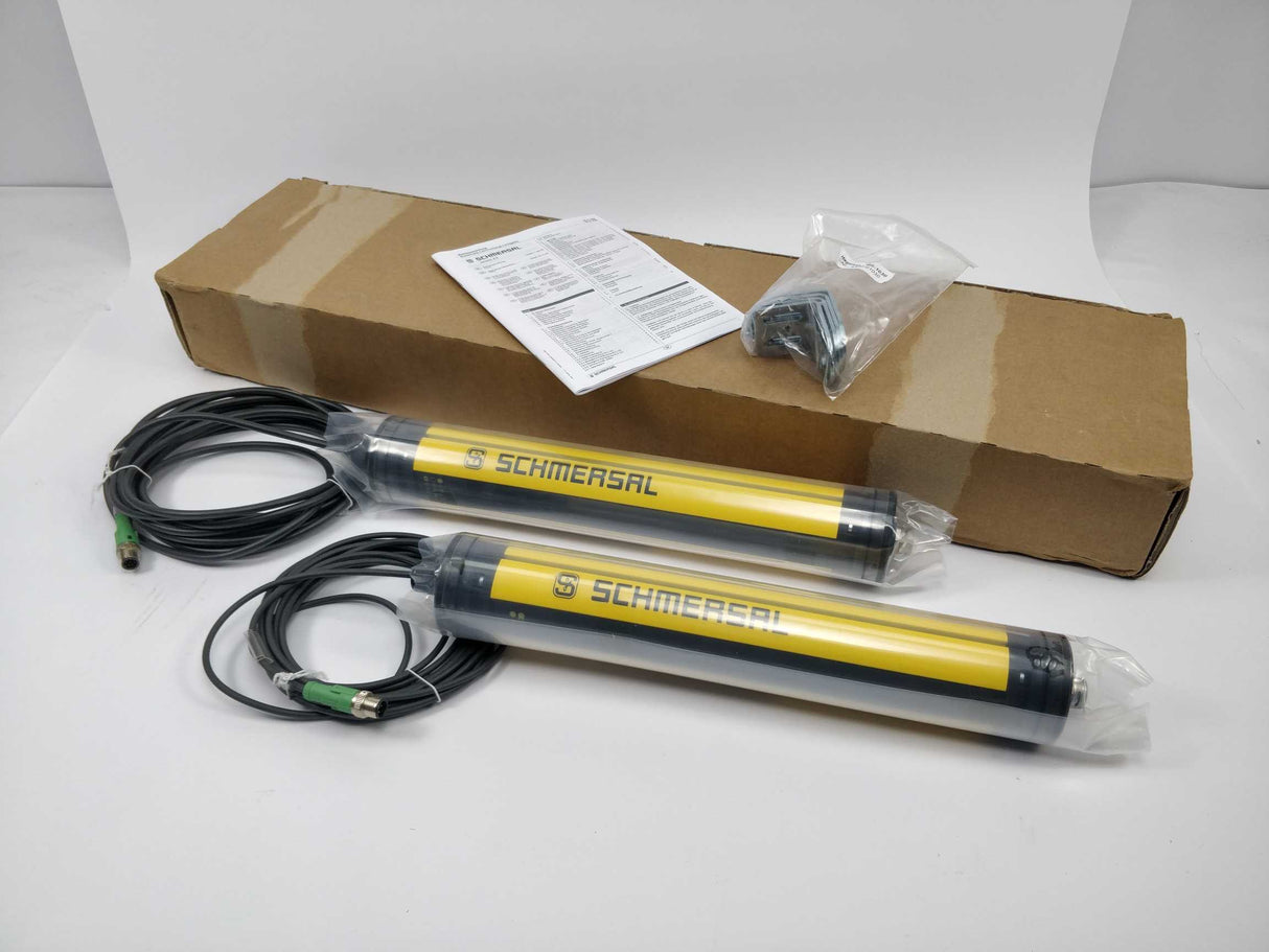 Schmersal 101207004 SLC 420-E/R0250-14-69-RFB Safety light curtain