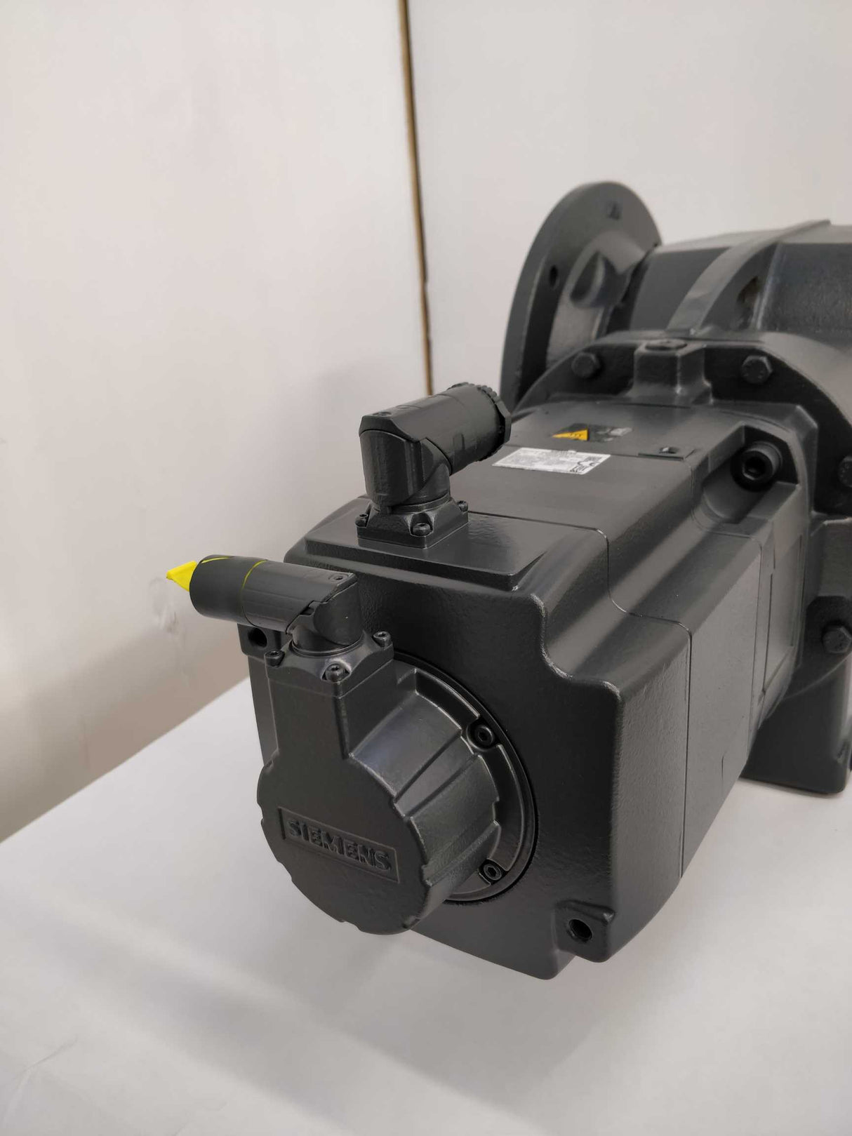 Siemens 1FG1510-5RF33-2FQ1-Z K89 Motor