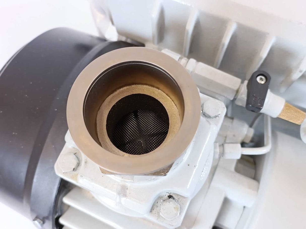 Pfeiffer Vacuum PK D02 212 A Hena 25 Rotary Vane Pump