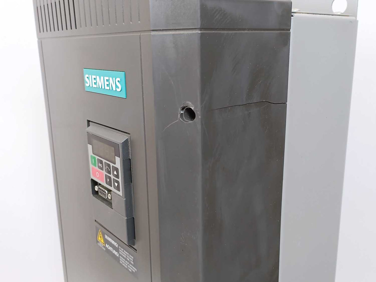 Siemens 6SE3221-7DG50 Midimaster Vector MDV750/3 w/ Integral Class A Filter